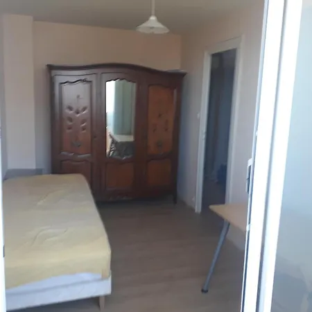 Homestay Montagny
